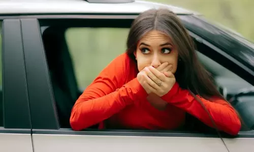 യാത്രക്കിടെ ഛര്‍ദ്ദിയോ ? ഇതൊന്ന് പരീക്ഷിച്ചു നോക്കൂ