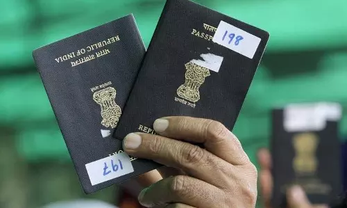 തൊഴിലാളികളുടെ പാസ്പോര്‍ട്ടുകള്‍ തൊഴിലുടമകളോ കമ്പനികളോ സൂക്ഷിക്കുന്നത് ശിക്ഷാര്‍ഹമെന്ന് ഖത്തര്‍ ആഭ്യന്തര മന്ത്രാലയം  