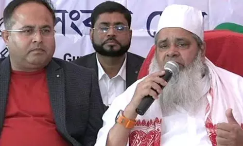 അസമില്‍ സഖ്യമുണ്ടാക്കാന്‍ കോണ്‍ഗ്രസുമായി നീക്കുപോക്കിന് എ.ഐ.യു.ഡി.എഫ് ശ്രമം തുടങ്ങി