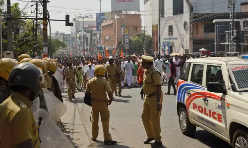 അക്രമികളെ കരുതല്‍ തടങ്കലില്‍ വയ്ക്കുന്നതില്‍ പൊലീസിന് വീഴ്ച പറ്റിയെന്ന് ഡി.ജി.പി