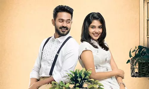 ‘നിങ്ങളിത് കാണുക, നിങ്ങളിത് കാണുക’; വിജയ് സൂപ്പറും പൗർണ്ണമിയും രണ്ടാമത്തെ ട്രെയ്ലര് കാണാം ‘നിങ്ങളിത് കാണുക, നിങ്ങളിത് കാണുക’; വിജയ് സൂപ്പറും പൗർണ്ണമിയും രണ്ടാമത്തെ ട്രെയ്ലര് കാണാം