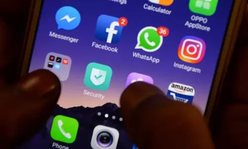 സോഷ്യല്‍ മീഡിയയും നിരീക്ഷിക്കാന്‍ കേന്ദ്രനീക്കം