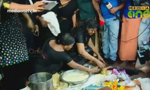 അയ്യപ്പന്റെ പൂങ്കാവനത്തിൽ സംഘർഷത്തിന്റെ പൂക്കാലം അയ്യപ്പന്റെ പൂങ്കാവനത്തിൽ സംഘർഷത്തിന്റെ പൂക്കാലം