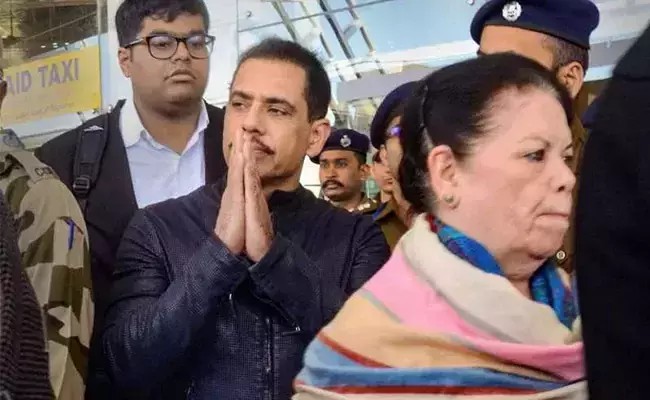 ബിക്കാനിർ ഭൂമിയിടപാട് കേസ്; റോബർട്ട് വാദ്രയും മാതാവ് മൗറിൽ വാദ്രയും ചോദ്യം ചെയ്യലിനായി എൻഫോഴ്സ്മെന്റ് ഡയറക്ടറേറ്റിന് മുമ്പാകെ ഹാജരാകും ബിക്കാനിർ ഭൂമിയിടപാട് കേസ്; റോബർട്ട് വാദ്രയും മാതാവ് മൗറിൽ വാദ്രയും ചോദ്യം ചെയ്യലിനായി എൻഫോഴ്സ്മെന്റ് ഡയറക്ടറേറ്റിന് മുമ്പാകെ ഹാജരാകും