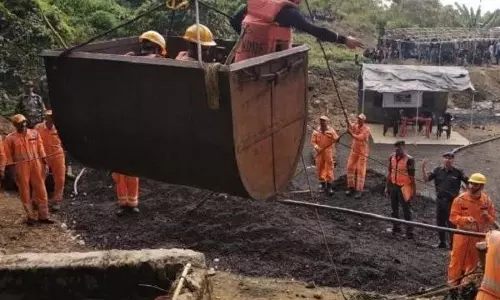 മേഘാലയ ഖനി ദുരന്തം; പ്രതീക്ഷയറ്റ് അധികൃതര്‍, വെള്ളം വറ്റിച്ചെടുക്കാന്‍ സാധിച്ചില്ല