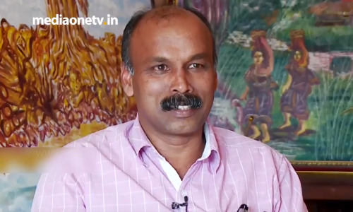 പേന കൊണ്ട് വരയില്‍ വിസ്മയം തീര്‍ക്കുന്ന സന്തോഷ്