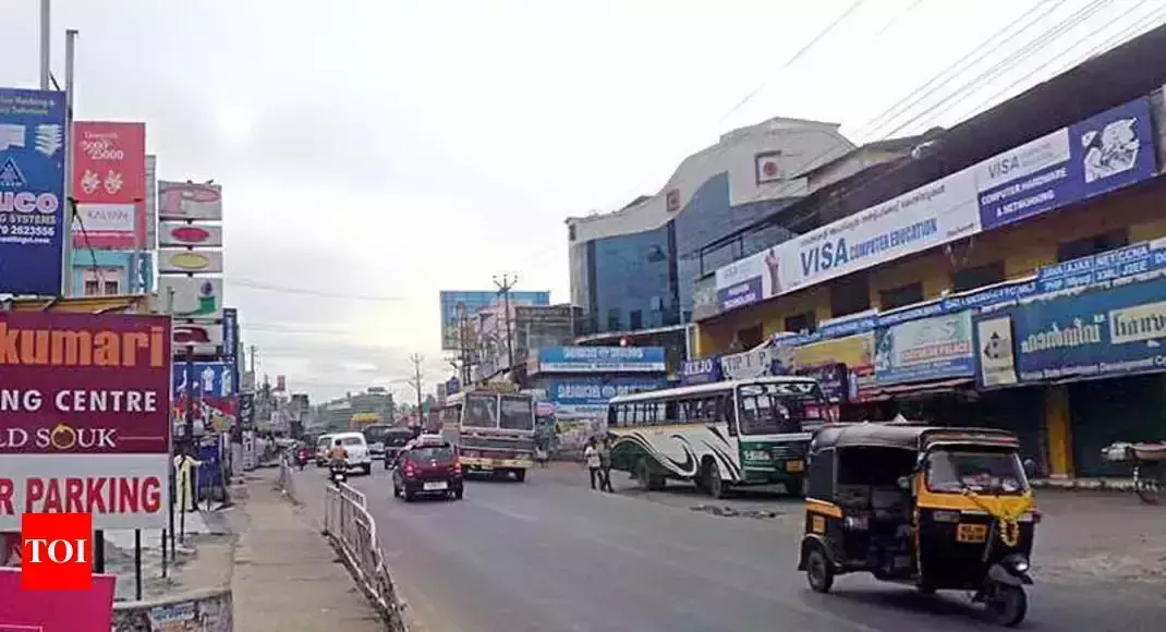 ആറ്റിങ്ങലില്‍ പ്രചരണം സജീവം;മൂന്ന് സ്ഥാനാര്‍ഥികളും മണ്ഡലപര്യടനം ആരംഭിച്ചു  