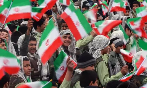 ഇസ്‌ലാമിക വിപ്ലവത്തിന്റെ നാല്‍പതാം വാര്‍ഷികം ആഘോഷിച്ച് ഇറാന്‍  