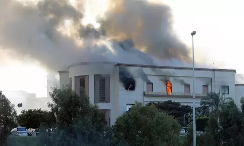 ലിബിയയില്‍ വിദേശകാര്യ മന്ത്രാലയത്തിന് നേരെ ചാവേറാക്രമണം; മൂന്ന് പേര്‍ കൊല്ലപ്പെട്ടു  