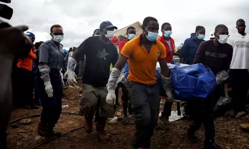 സിംബാബ്‍വെയില്‍ സ്വര്‍ണ്ണ ഖനിയില്‍ അകപ്പെട്ട 22 പേരുടെ മൃതദേഹം പുറത്തെടുത്തു