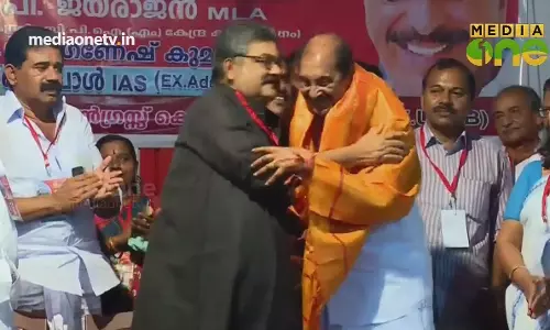 പിള്ള സാറിന്റെ എഴുന്നള്ളത്ത് പിള്ള സാറിന്റെ എഴുന്നള്ളത്ത്