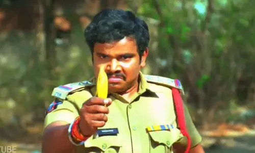 പഴം കൊണ്ട് കഴുത്തറുക്കുന്ന ആക്ഷനില്‍ ഞെട്ടി  നെറ്റ്ഫ്ലിക്സ്  