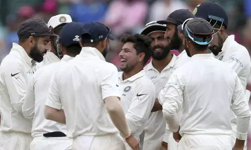 എന്താണ് ക്രിക്കറ്റിലെ ഫോളോഓണ്‍?