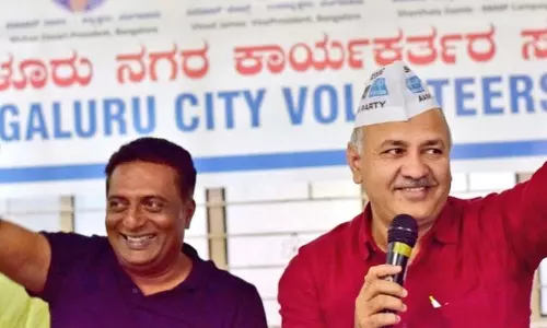 പ്രകാശ് രാജിന് ആപ്പിന്റെ പിന്തുണ