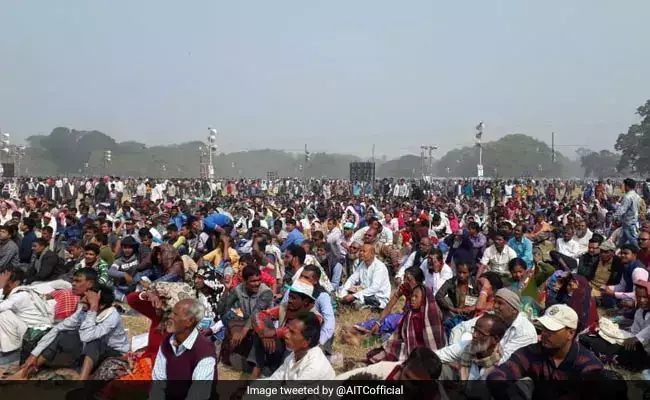 ബി.ജെ.പിയെ അധികാരത്തില്‍ നിന്ന് അകറ്റി നിര്‍ത്തണമെന്ന് പ്രഖ്യാപിച്ച് കൊല്‍ക്കത്തയില്‍ പ്രതിപക്ഷ മഹാറാലി