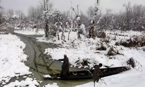 കശ്മീരില്‍ റെക്കോര്‍ഡ് തണുപ്പ്