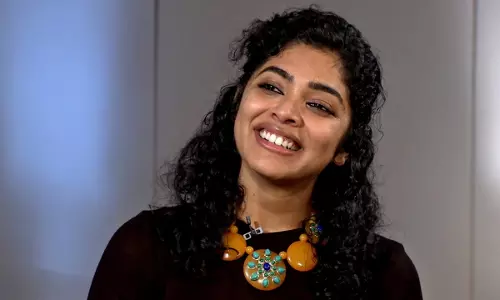 തന്നെ ചന്തപ്പെണ്ണ് എന്നു വിളിക്കുന്നത് അംഗീകാരമായി കാണുന്നുവെന്ന് റിമാ കല്ലിങ്കൽ