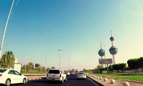 കുവെെത്തിലെ വിദേശികളുടെ ഡ്രെെവിംഗ് ലെെസന്‍സുകള്‍  പരിശോധനക്ക് വിധേയമാക്കണമെന്ന് ആവശ്യം