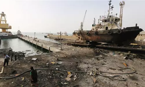 ഹുദൈദയില്‍ നിന്ന് പിന്മാറാനുള്ള നീക്കം നിര്‍ത്തി വെച്ച് വിമതരും സൈനികരും