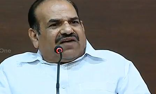 ബി.ജെ.പിയെ ഇനിയും അധികാരത്തിലെത്തിക്കരുതെന്ന് കോടിയേരി,  വളരാന്‍ സഹായിക്കുന്നത് സി.പി.എമ്മാണെന്ന് കുഞ്ഞാലിക്കുട്ടി