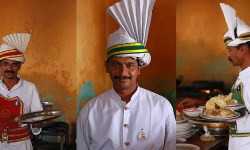 മഹാരാഷ്ട്രയില്‍ 13 ഹോട്ടല്‍ വെയിറ്റര്‍ പദവികളിലേക്ക് അപേക്ഷിച്ചത് 7000ത്തോളം പേര്‍; അപേക്ഷിച്ചവരില്‍ കൂടുതലും ബിരുദ ധാരികള്‍