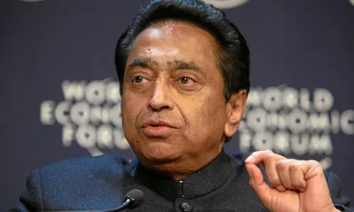 തന്നെ ‘കൊള്ളക്കാരന്‍’ എന്ന് വിളിച്ച് അവഹേളിച്ച ഹെഡ്മാസ്റ്ററുടെ സസ്പെന്‍ഷന്‍ പിന്‍വലിച്ച് മധ്യപ്രദേശ്  മുഖ്യമന്ത്രി കമല്‍നാഥ്