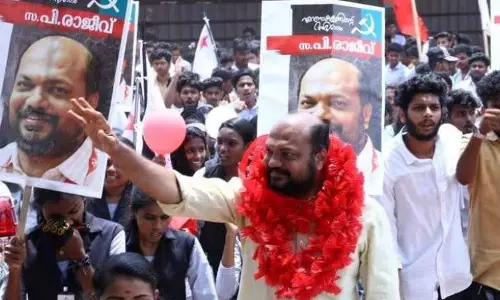 പി. രാജീവിന്‍റെ  പ്രചാരണത്തിനായി സുഹൃത്തുക്കളുടെ പ്രത്യേക റോഡ് ഷോ