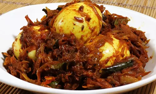 മലയാളികളുടെ ഇഷ്ട വിഭവമായ മുട്ട റോസ്റ്റ് ഇങ്ങിനെയും ഉണ്ടാക്കാം; വീഡിയോ കണ്ടാല് കാര്യം പിടി കിട്ടും മലയാളികളുടെ ഇഷ്ട വിഭവമായ മുട്ട റോസ്റ്റ് ഇങ്ങിനെയും ഉണ്ടാക്കാം; വീഡിയോ കണ്ടാല് കാര്യം പിടി കിട്ടും