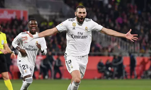 കോപ്പ ഡെല് റേ ഫുട്ബോളില് റയല് - ബാഴ്സ സെമി ഫൈനലിന് കളമൊരുങ്ങുമോ? കോപ്പ ഡെല് റേ ഫുട്ബോളില് റയല് - ബാഴ്സ സെമി ഫൈനലിന് കളമൊരുങ്ങുമോ?