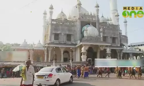 വാവർ പള്ളിയിൽ പ്രവേശിക്കണമെന്ന് ഹിന്ദു കക്ഷി