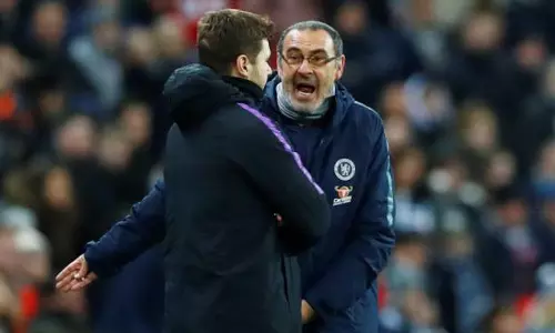 വാറിനെതിരെ ആഞ്ഞടിച്ച് മാനേജര്‍മാര്‍