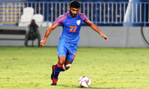 അനസ് എടത്തൊടിക ഇന്ത്യന് ടീമില് നിന്നും വിരമിച്ചു അനസ് എടത്തൊടിക ഇന്ത്യന് ടീമില് നിന്നും വിരമിച്ചു