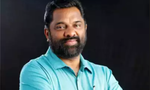 പ്രചരണത്തിനിടെ പി.പി സുനീറിനെ കുടുക്കിയ ഇംഗ്ലീഷും ഹിന്ദിയും