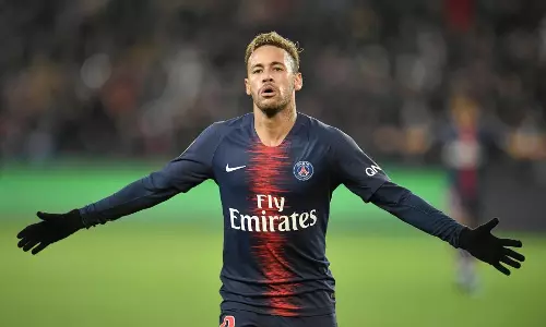 നെയ്മറിന് മോഹവില നല്കി സ്വന്തമാക്കാന് മാഞ്ചസ്റ്റര് യുണൈറ്റഡ് നെയ്മറിന് മോഹവില നല്കി സ്വന്തമാക്കാന് മാഞ്ചസ്റ്റര് യുണൈറ്റഡ്