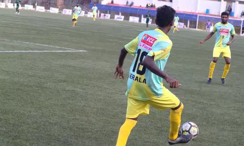 സന്തോഷ് ട്രോഫിയില് കേരളത്തിന് സമനിലയോടെ തുടക്കം സന്തോഷ് ട്രോഫിയില് കേരളത്തിന് സമനിലയോടെ തുടക്കം