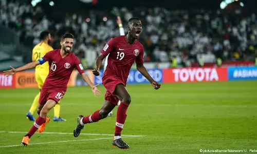 ഖത്തറിന്റെ കളിക്കാര് അയോഗ്യരെന്ന്; ടീമിനെതിരെ പരാതിയുമായി യു.എ.ഇ ഖത്തറിന്റെ കളിക്കാര് അയോഗ്യരെന്ന്; ടീമിനെതിരെ പരാതിയുമായി യു.എ.ഇ