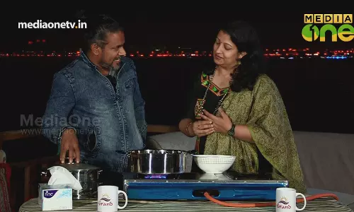 Smitha with Raj Kalesh Smitha with Raj Kalesh