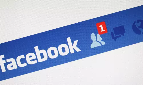 പതിനഞ്ചാം വാര്‍ഷികത്തില്‍ ഫെയ്സ്ബുക്കിനായി ട്രോള്‍ വീഡിയോ ഇറക്കി ന്യൂയോര്‍ക്ക് ടെെംസ്