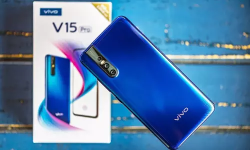 വിവോ വി15 പ്രോ ഇന്ത്യയില്‍ എത്തി; മോഡല്‍ കൊള്ളാം, പക്ഷേ വില.... 