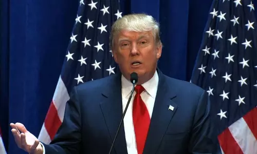 അടിയന്തരാവസ്ഥ: ട്രംപിനെതിരെ സ്വന്തം പാര്ട്ടിക്കുള്ളിലും വിമര്ശനം അടിയന്തരാവസ്ഥ: ട്രംപിനെതിരെ സ്വന്തം പാര്ട്ടിക്കുള്ളിലും വിമര്ശനം