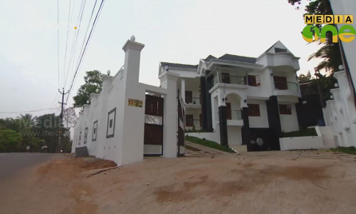 കൊളോണിയൽ യുറോപ്പിയൻ മാതൃകയിലുള്ള ഗൃഹം കൊളോണിയൽ യുറോപ്പിയൻ മാതൃകയിലുള്ള ഗൃഹം