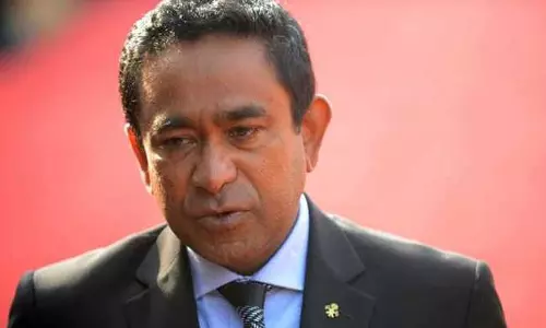 അഴിമതിക്കേസില്‍ കുടുങ്ങി അബ്ദുള്ള യമീന്‍