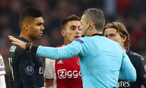 ഇതെന്താ വീഡിയോ അസിസ്റ്റ് റയല്‍ മാഡ്രിഡോ?