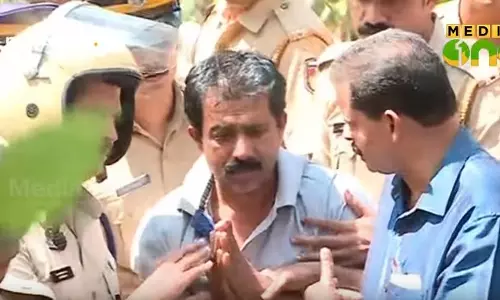 പെരിയ കൊലപാതകത്തിലെ പ്രതിയും തുമ്പും പെരിയ കൊലപാതകത്തിലെ പ്രതിയും തുമ്പും