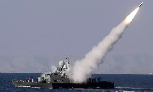 ഒമാന്‍ കടലില്‍ നാവിക അഭ്യാസങ്ങൾക്ക് തുടക്കമിട്ട് ഇറാന്‍