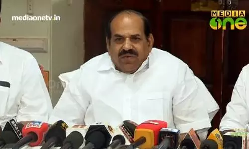 കാസർകോട് അലയൊലികൾ അടങ്ങാതെ കേരള രാഷ്ട്രീയം കാസർകോട് അലയൊലികൾ അടങ്ങാതെ കേരള രാഷ്ട്രീയം