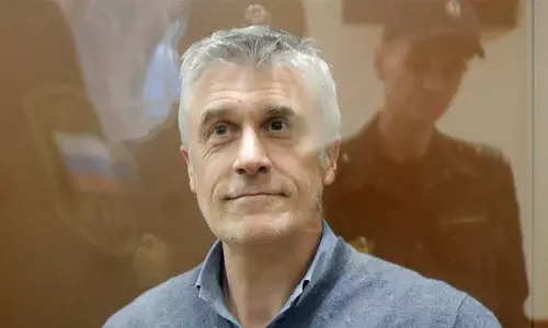 മൈക്കല്‍ കാൽവെക്കെതിരെ റഷ്യ വഞ്ചനാക്കുറ്റം ചുമത്തി