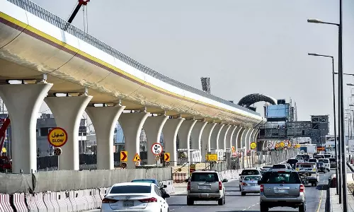 സൌദിയില്‍ പൊതു ഗതാഗതം നിര്‍ത്തി വെച്ചു: നാളെ രാവിലെ മുതല്‍ പ്രാബല്യത്തിലാകും; ലംഘിച്ചാല്‍ വന്‍തുക പിഴ