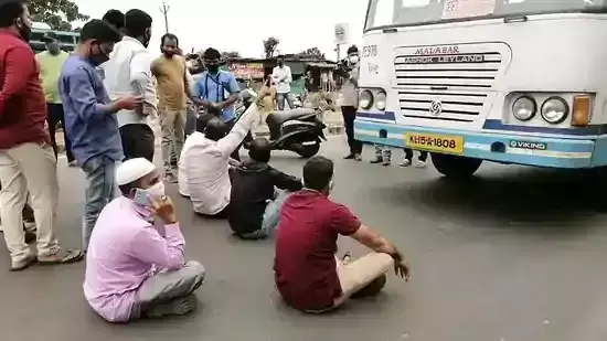 ദൈനംദിന യാത്രക്കാര്‍ക്ക് കോവിഡ് നെഗറ്റീവ് സര്‍ട്ടിഫിക്കറ്റ് വേണ്ട; അതിർത്തിയിൽ കൂടുതൽ പ്രഖ്യാപിച്ച് കർണാടക സർക്കാർ