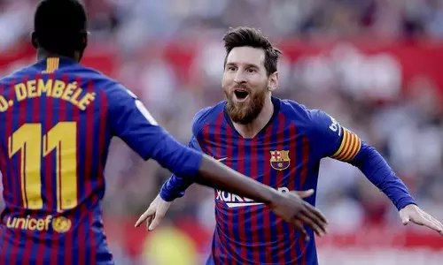 ലാലിഗയില് ബാഴ്സക്ക് തകര്പ്പന് ജയം; സെവിയയെ തകര്ത്തത് രണ്ടിനെതിരെ നാല് ഗോളുകള്ക്ക് ലാലിഗയില് ബാഴ്സക്ക് തകര്പ്പന് ജയം; സെവിയയെ തകര്ത്തത് രണ്ടിനെതിരെ നാല് ഗോളുകള്ക്ക്